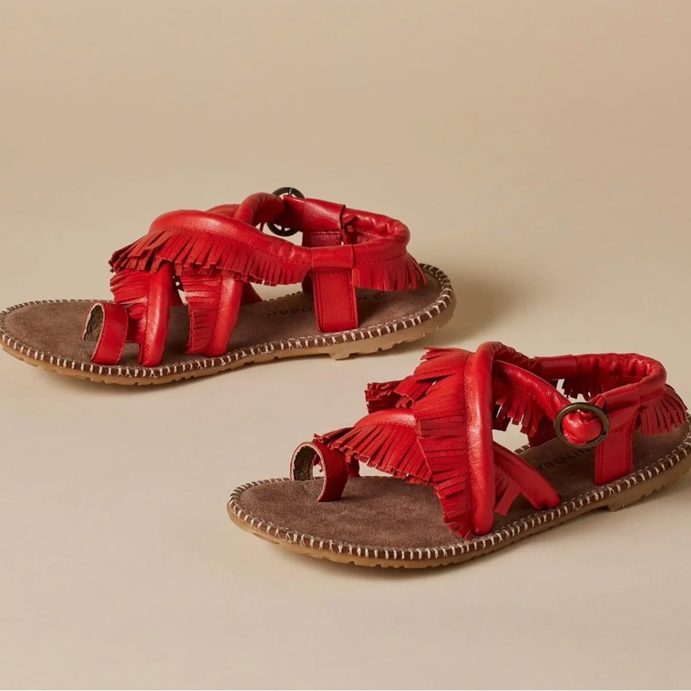 Manitobah fringe leather sandals. New with tags from Sundance.